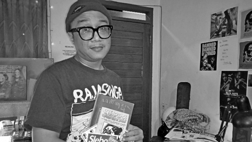 Seniman Mufti Priyanka Amenkcoy dan Zine Sleborz. (Foto: Tegar Muhammad untuk BandungBergerak.id)