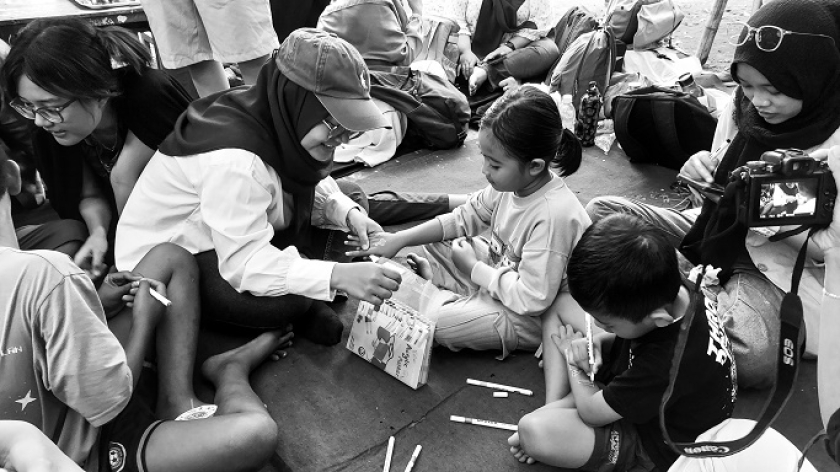Merawat sejarah kampung melalui acara Ngariung di Cicalengka, di Desa Tenjolaya, Kecamatan Cicalengka, Kabupaten Bandung, Sabtu, 31 Mei 2025. (Foto: Awla Rajul/BandungBergerak)