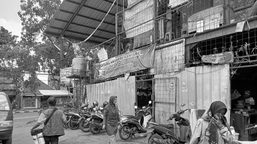 Kondisi Pasar Cihaurgeulis, Jalan Suci, Kota Bandung, Selasa, 1 Juli 2025. Direvitalisasi sejak 2017. (Foto: Muhammad Akmal Firmansyah/BandungBergerak)