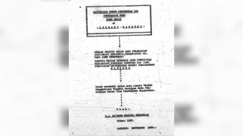 Skripsi tahun 1960 karya R. A. Ma’soem Prawira Subardjah tentang Baroe Adjak. (Foto: Dokumentasi Malia Nur Alifa)