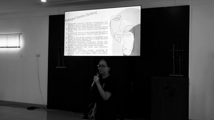 Kelas Liar 4 dengan topik tentang kekerasan seksual di Womens Crisis Center (WCC) Pasundan Durebang, Bandung, Sabtu, 30 Agustus 2025. (Foto: Fitri Amanda/BandungBergerak)
