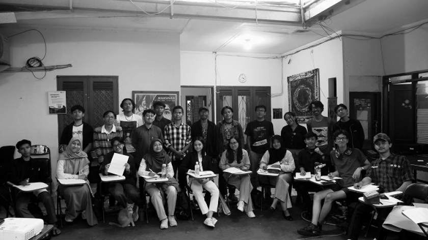 Kelas Liar 8  di LBH Bandung, Sabtu, 4 Oktober 2025. Memotret realitas dunia kerja dari sudut pandang orang muda. (Foto: Fitri Amanda/BandungBergerak)