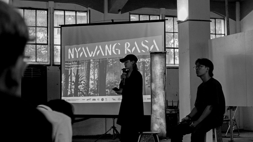 Forum diskusi Nyawang Rasa 2025: Sebuah Arsip Hidup Budaya dan Kesenian Baros, Arjasari, di Laswi Heritage Gedung 5, Bandung, pada 13-25 Oktober 2025. (Foto: Jaka Budiana/BandungBergerak)