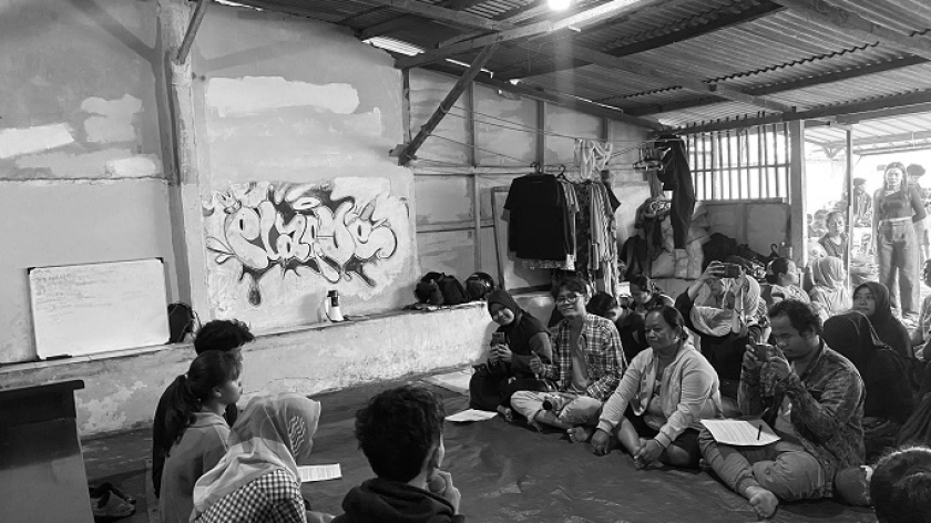 Konferensi pers warga Sukahaji setelah konflik tanah, Senin, 9 Desember 2025. (Foto: Tim Redaksi BandungBergerak)