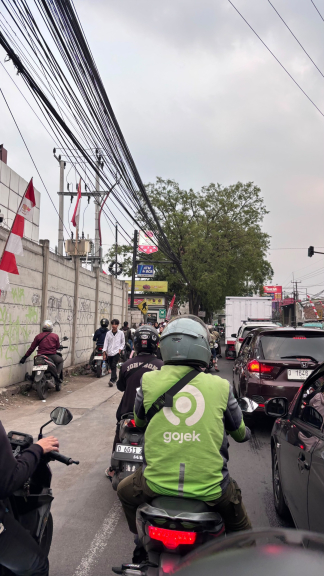 Di jam sibuk. (Foto: Dinda Aina)