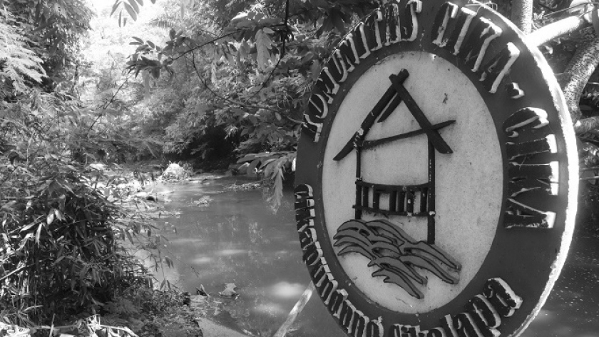 Penanda menuju rumah Komunitas Cika-cika, Bandung. (Foto: Raja Ilham/BandungBergerak)