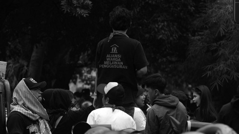Warga Dago Elos saat aksi unjuk rasa di Pengadilan Negeri Bandung, 13 Juni 2024. (Foto: Prima Mulia/BandungBergerak)