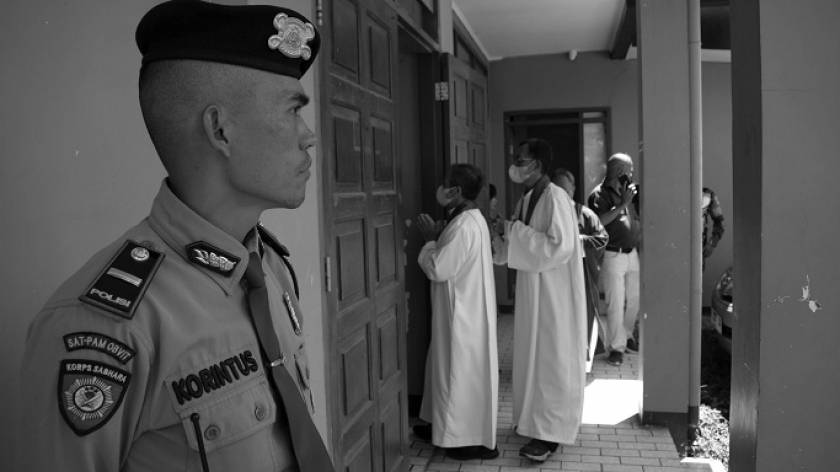 Ibadah Rabu Abu di Stasi St Yohanes Rasul Paroki Santa Odilia di Jalan Ski Air, Arcamanik, Bandung, 5 Maret 2025. (Foto: Prima Mulia/BandungBergerak)