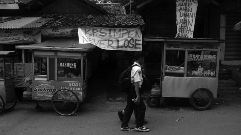 Kawasan permukiman di Kampung Simpen, Desa Tenjolaya, Kecamatan Cicalengka, Kabupaten Bandung, 16 April 2025 menolak penggusuran. (Foto: Prima Mulia/BandungBergerak) 