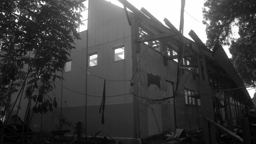 SLBN A Pajajaran yang mulai dibongkar untuk Sekolah Rakyat, Bandung, 19 Mei 2025.  (Foto: Prima Mulia/BandungBergerak)