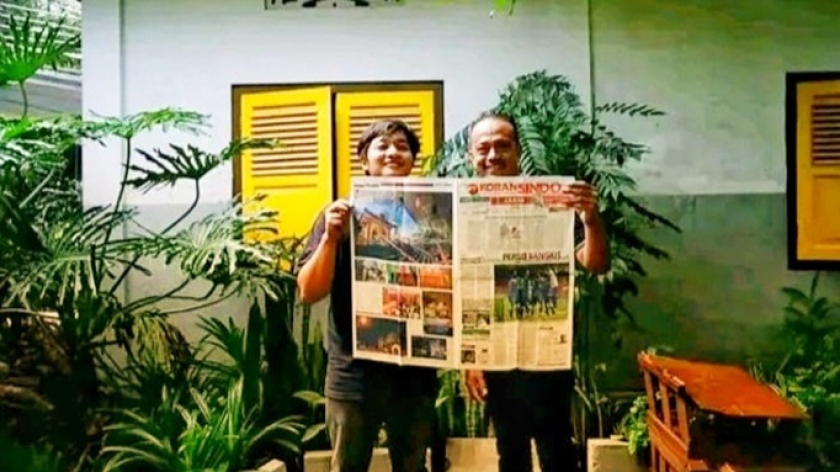 Djuli Pamungkas bersama Kin Sanubary, penulis. (Foto: Dokumentasi Kin Sanubary)