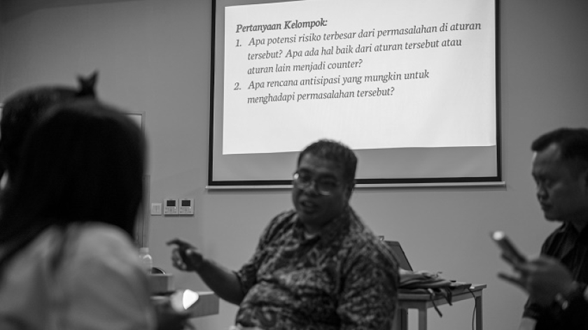 Forum diskusi terpumpun (Forum Group Discussion/FGD) yang diselenggarakan Jakatarub dan BandungBergerak menyoroti RKUHA di Bandung, Sabtu, 23 Agustus 2025. (Foto: Insan Radhiyan Nurrahim/BandungBergerak)