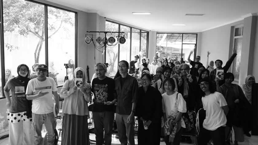 Diskusi Rangkaian Bukan Jumaahan Akbar bertajuk Apa Kabar Apresiasi Buku di Bandung? di Perpustakaan Ajip Rosidi, Kota Bandung, Sabtu, 11 Oktober 2025. (Foto: Audrey Kayla/BandungBergerak)