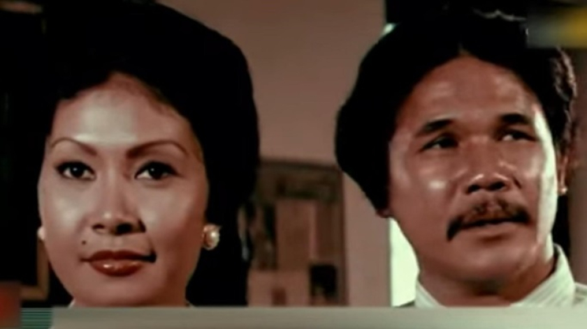 Kartini, perempuan modern yang membuat Hasan jatuh hati, sementara Rusli teman masa kecil Hasan yang terjun ke dunia politik. (Foto: Tangkapan layar YouTube ArsipFilmAR) 