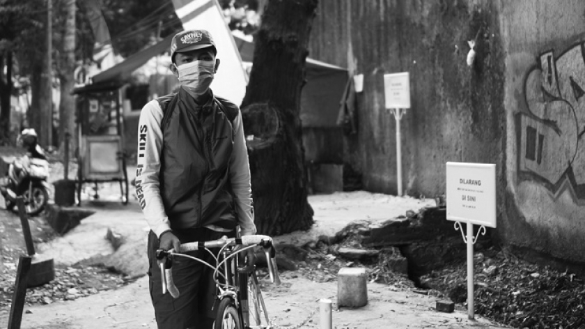 Muhammad Ilham Fadillah alias Icam, di Dago, Bandung, Selasa (17/8/2021). (Foto/Boy Firmansyah Fadzri/BandungBergerak.id).