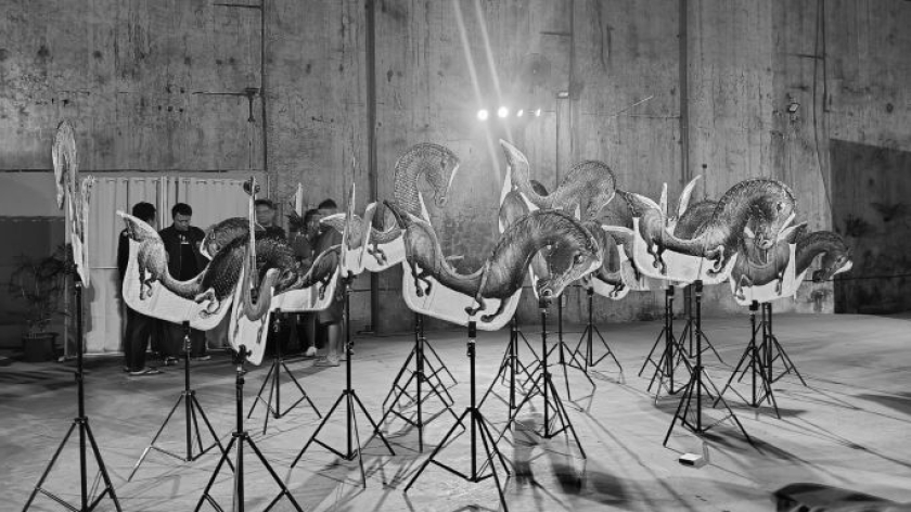 Pameran tunggal Vincent Rumahloine bertajuk Tercerabut, 23 April-17 Mei 2026 di Tjap Sahabat Cultural Hub & Gallery, Bandung. (Foto: Muhamad Rafi/BandungBergerak)