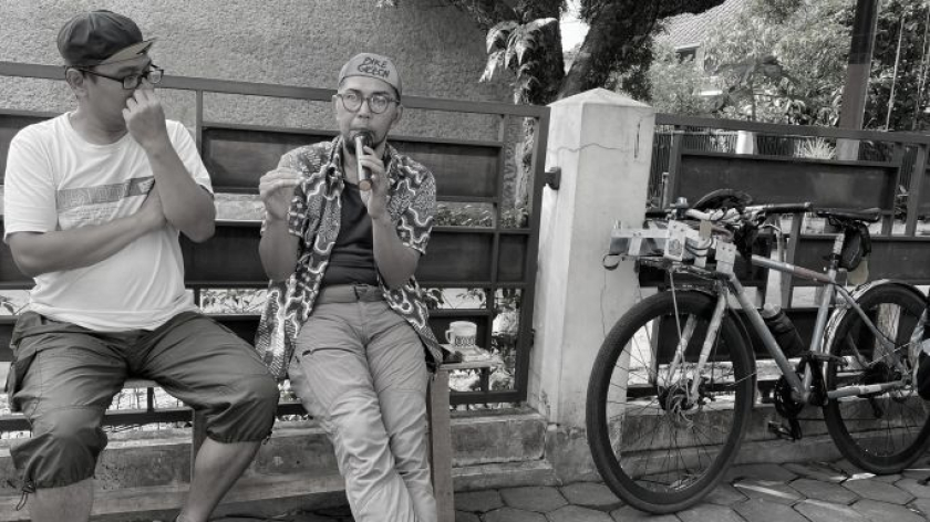 Diskusi bertajuk Bersepeda, Jadi Budaya dan Kesadaran Warga Hari Ini yang digelar di Kedai Jante, Pasar Minggu, pada Minggu, 26 April 2026. (Foto: Yopi Muharam/BandungBergerak)