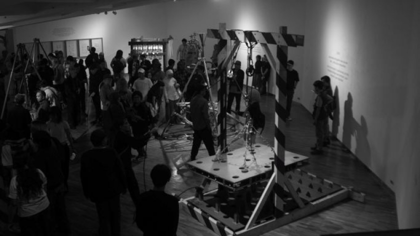 Pameran tunggal Harry Suliztiarto Berpihak Pada Luka di Galeri Soemardja ITB, Bandung, 13 Mei 2026. (Foto: Prima Mulia/BandungBergerak)