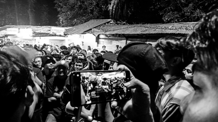 Penampilan Kid Vicious . (Foto: Muhammad Akmal Firmansyah/BandungBergerak)