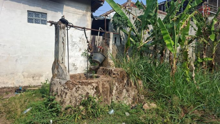 Sumur tradisional di Lagadar, Kabupaten Bandung Barat,  Jumat, 7 Agustus 2026. (Foto: Jawahir Almaani//BandungBergerak)