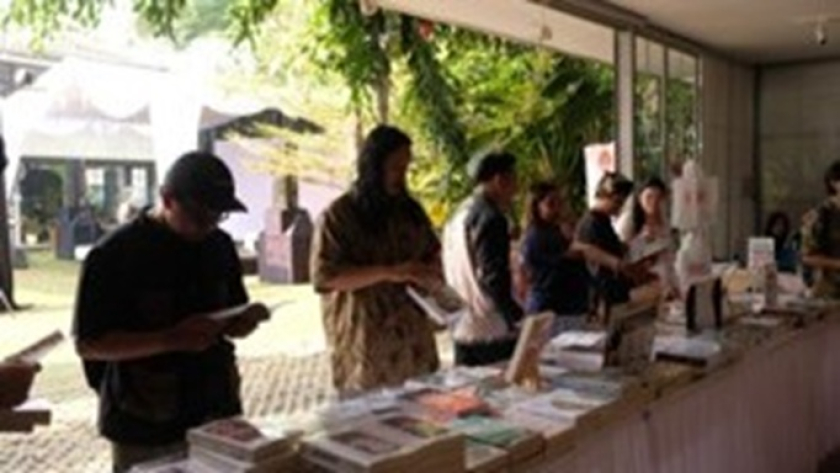 Suasana bazar buku NDBF 7.0. (Foto: Dokumentasi Iqa Kinanti Nandakasih)