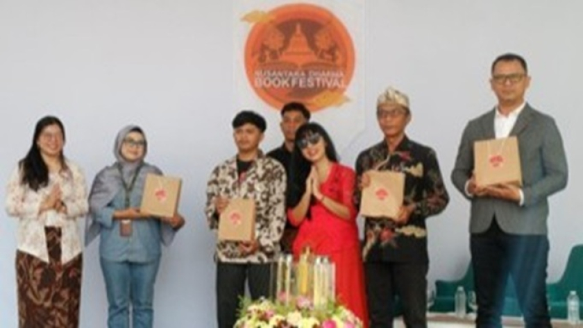 Pembukaan pesta literasi NDBF 7.0 tanggal 15 Agustus 2026 di Nara Park, Bandung. (Foto: Dokumentasi Iqa Kinanti Nandakasih)