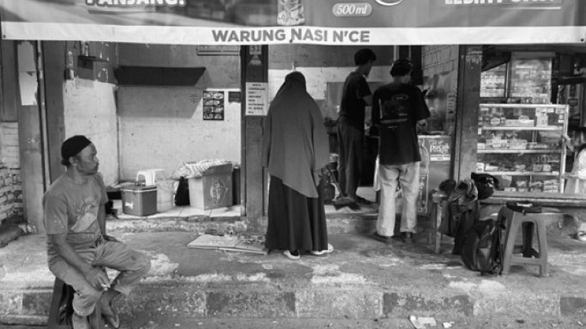Salah satu ruko Warung Nasi di Terminal Ledeng, Bandung,  17 Oktober 2026. (Foto: Abimanyu Ismoyo Santoso/BandungBergerak)