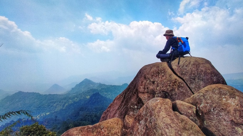 Gunung Nagara Padang merupakan tempat yang cocok bagi para pengunjung untuk merenungkan kembali makna perjalanan kehidupan mereka. (Foto : Gan Gan Jatnika)