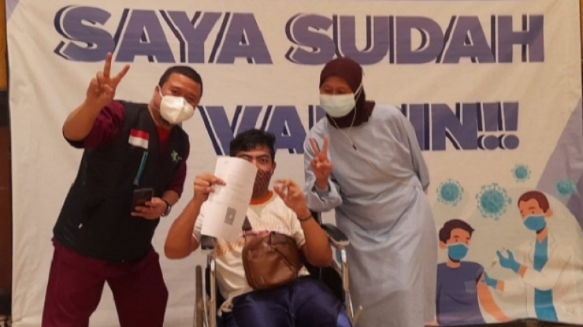 Srikandi Pasundan saat menjadi relawan vaksin bersama Klinik Mawar di El-Cavalo. (Foto: Dok. Srikandi Pasundan)