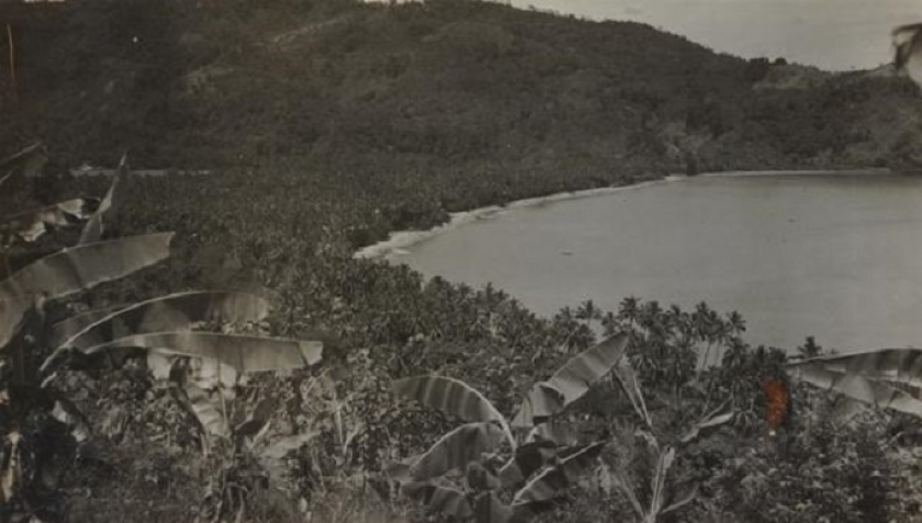 Pesisir pantai Painan di pesisir barat Sumatera. Foto diambil tahun 1935. (Sumber digitalcollections.universiteitleiden.nl)