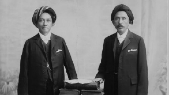 Porno xola yordam berdi Buzuq kotibning ogir ish kunlari