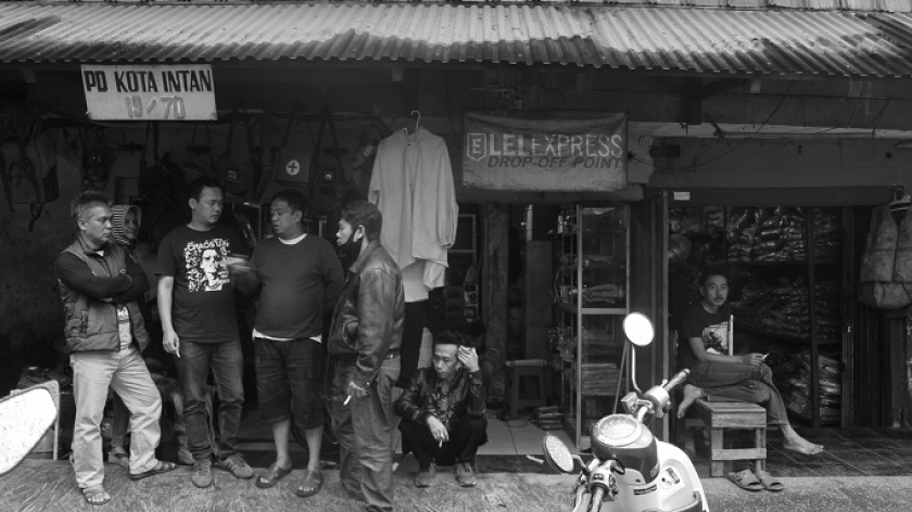 Jalan Arjuna, Kota Bandung, akan terdampak pembangunan jalan layang Ciroyom. (Foto: Emi La Palau/BandungBergerak.id)