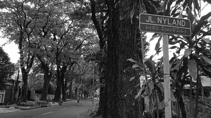 Jalan Nyland, Kota Bandung, Senin (7/3/2022). Nama jalan ini diambil dari nama tokoh kesehatan A.H. Nijland (1868-1922). (Foto: Prima Mulia/BandungBergerak.id)