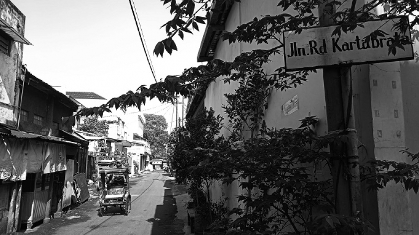 Gang Kartabrata, Kota Bandung, Senin (27/3/2022). Gang ini masuk wilayah Babatan yang pada 11 Oktober 1927 pernah dilanda kebakaran besar. (Foto: Prima Mulia/ BandungBergerak.id) 