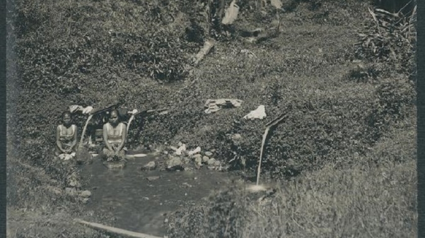 Mata air Cikendi. Foto diambil sekitar tahun 1920. (Sumber: digitalcollections.universiteitleiden.nl)