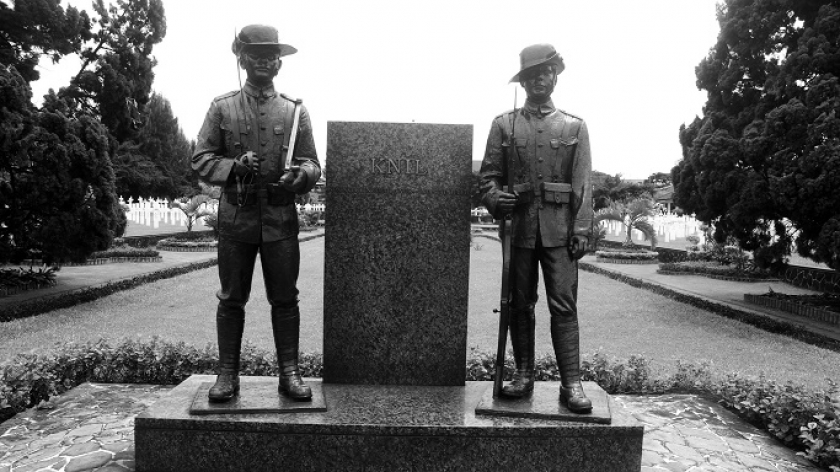 Monumen KNIL di Ereveld Pandu, Makam Kehormatan Belanda di Bandung, Senin (7/3/2022). Dari 7 ereveld yang ada di Indonesia, hanya ada satu Monumen KNIL di Ereveld Pandu. (Foto: Prima Mulia/BandungBergerak.id)