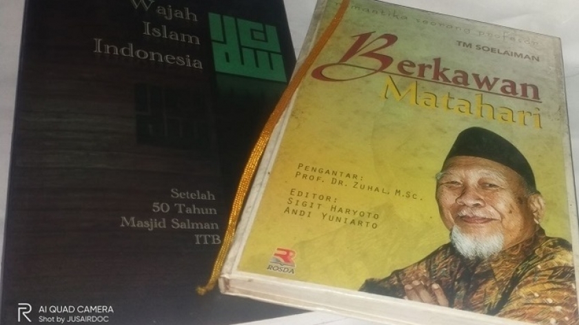 Buku tentang Sejarah Masjid Salman ITB. (Sumber: Jusair)