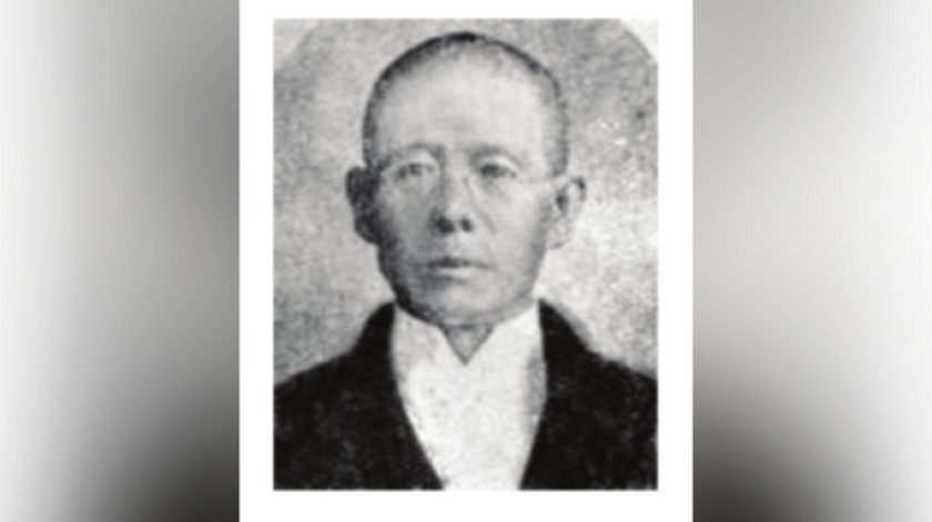 Jap Loen (1874-1938), saudagar dan kontraktor pendiri kompleks ikan asin di Andir. (Sumber: Tokoh-tokoh Etnis Tionghoa di Indonesia (2008: 101)