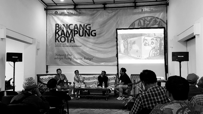 Suasana diskusi Bincang Kampung Kota yang diselenggarakan oleh Niskala Institute dan Urban Heritage Initiative di Gedung Indonesia Menggugat, Kota Bandung, Sabtu (3/6/20203). (Foto: Awla Rajul/BandungBergerak.id)