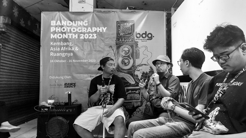 Diskusi pameran Bandung Photography Month 2023, Bandung, Senin, 16 Oktober 2023. (Foto: Awla Rajul/BandungBergerak.id)