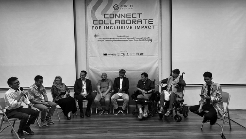 Diskusi panel Connect Collaborative for Inclusive Impact yang diselenggarakan Karla Bionics, di Dago, Sabtu, 11 November 2023. (Foto: Awal Rajul/BandungBergerak.id)
